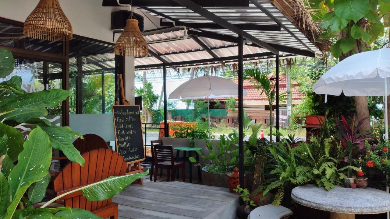 优萨拜公寓酒店 Maret 外观 照片